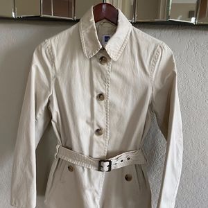 Gap Khaki short Trench Coat